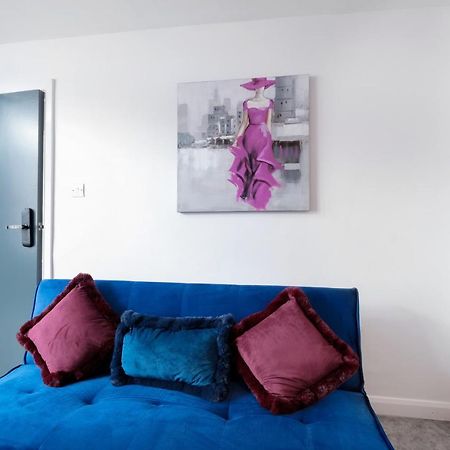 Fernbank Studios Sudbury Hill Harrow Self-Contained Studios With En-Suite Wembley Buitenkant foto